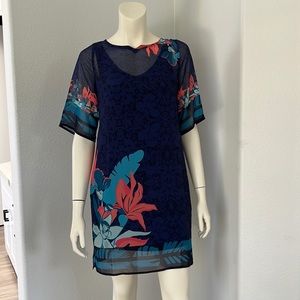 NWT SOFT SURROUNDINGS Hibiscus Shift Dress Blue
Flower Sheer Pockets XS Petite